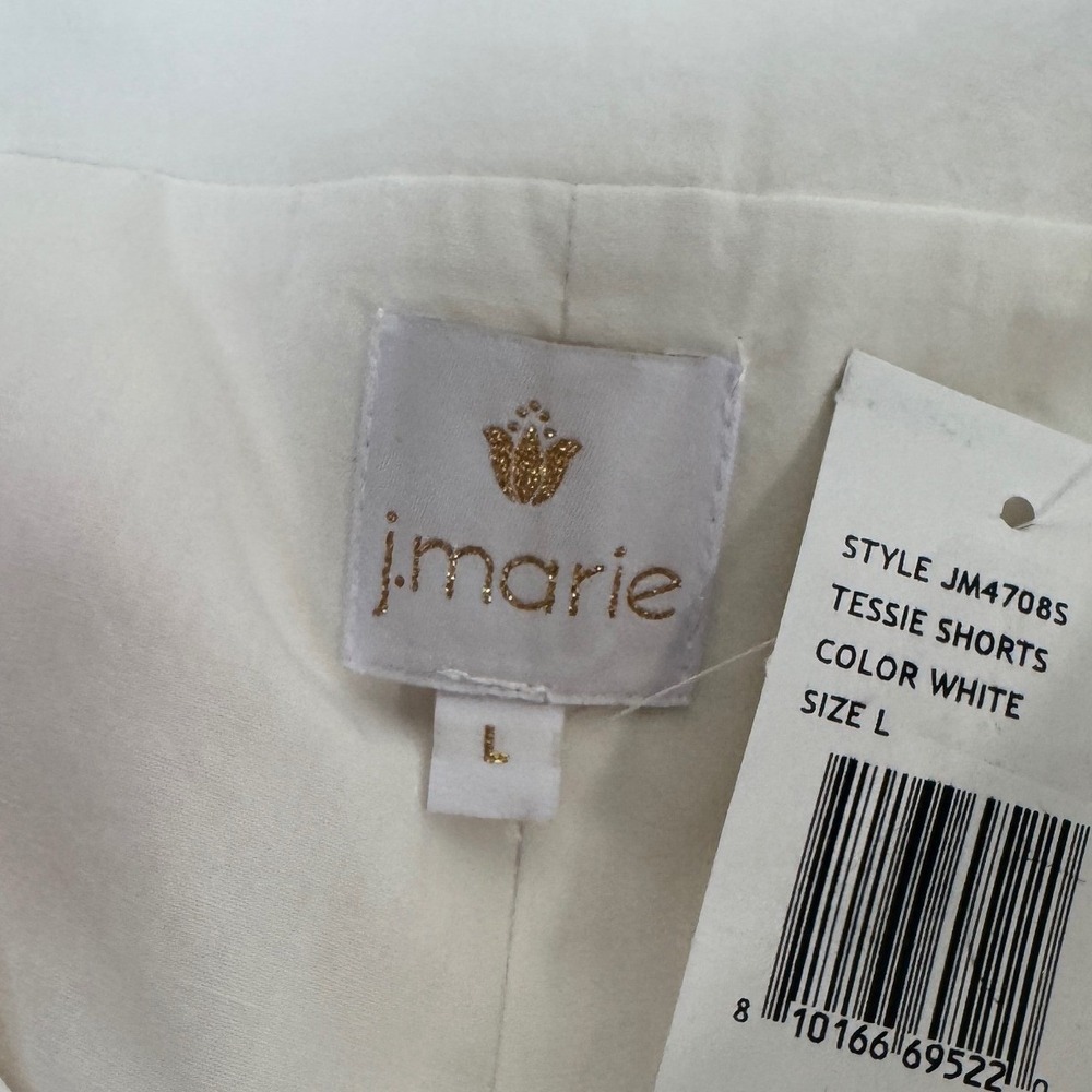 J. Marie Tessie Shorts Embroidered Cross-Stitch Floral Parrot Scallop Trim L NEW - Picture 13 of 14